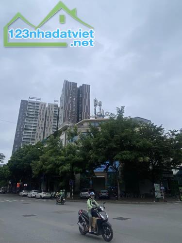 ⚜️ CỰC VIP MẶT PHỐ TRẦN KIM XUYẾN, 142M2 6T MT 16M, LÔ GÓC BỀ THẾ SIÊU KD, CHỈ 90 TỶ ⚜️
