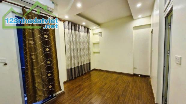 NHÀ ĐẸP GIANG VĂN MINH BA ĐÌNH 15M RA Ô TÔ - SÁT PHỐ - 6 TẦNG GIÁ RẺ ‼️ - 5