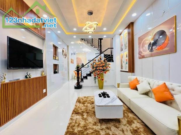 Mặt tiền xe hơi Bùi Minh Trực, ngang 4m5, Nhà đẹp lung linh chỉ 9 tỷ nhỉnh - 1