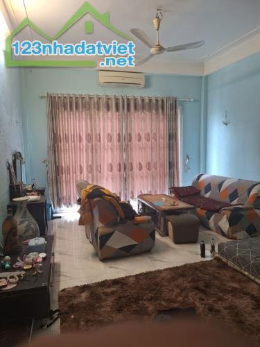 Bán nhà mặt phố Ngọc Thuỵ 105m 4t mt5m 14.2 tỷ ô tô tránh, kinh doanh - 1