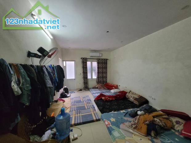 Trần Khát Chân- Nhà dân xây- Vị trí đẹp- Gần phố- Diện tích rộng- Mặt tiền 5m- 8 tỷ hơn - 1