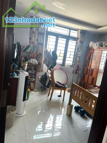 BÁN NHÀ NGAY TÊN LỬA BÌNH TRỊ ĐÔNG - HẺM 10M - 74M - NHỈNH 5 TỶ - 1