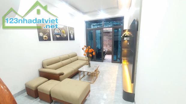 BÁN NHÀ TAM TRINH Ở LUÔN, SAU QH 15M RA PHỐ, FULL NỘI THẤT, 35M2 GIÁ CHỈ 7.X TỶ