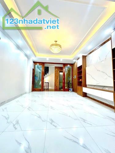 Rẻ nhất tầm giá – Phố Văn Cao, Ba Đình. Nhà mới thang máy 6 tầng x 35m, giá 7.5 tỷ - 2