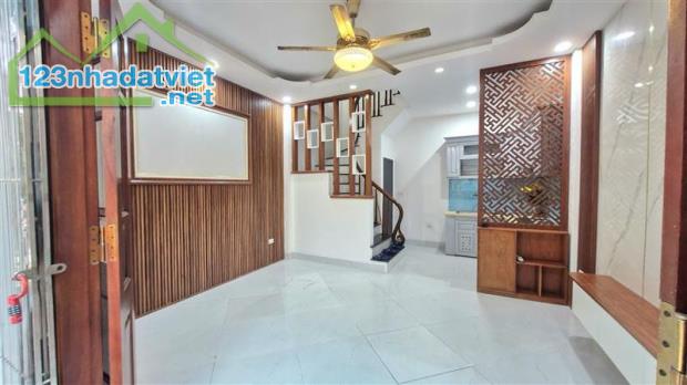 NHÀ ĐẸP THÁI HÀ – 52M² – NGÕ THÔNG, THOÁNG – CÁCH PHỐ CHỈ 100M – GIÁ 11 TỶ - 1