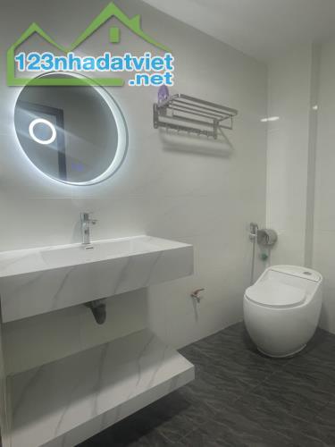 NHÀ HÒA BÌNH - MINH KHAI DT 56M2 - 5 TẦNG - GIÁ CHÀO : 9.8 TỶ - 2