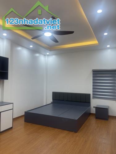 NHÀ HÒA BÌNH - MINH KHAI DT 56M2 - 5 TẦNG - GIÁ CHÀO : 9.8 TỶ - 4