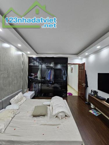 Nhà 4 tầng Dân xây Thanh Am, 2 thoáng trước sau, ô tô đỗ cửa, 56m, MT 3.4m, nhỉnh 6 tỷ - 1