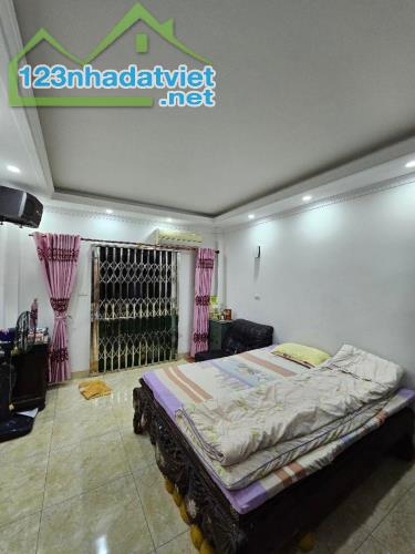 Nhà 4 tầng Dân xây Thanh Am, 2 thoáng trước sau, ô tô đỗ cửa, 56m, MT 3.4m, nhỉnh 6 tỷ - 2