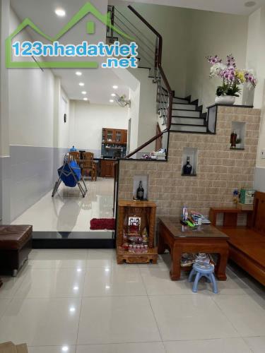 Nhà Mới 3Tầng Cách Nặt Tiền 15M Hẻm Thẳng Xe Hơi Sổ Vuông 60m2 Gía 6,6 Tỷ Thương Lượng - 3