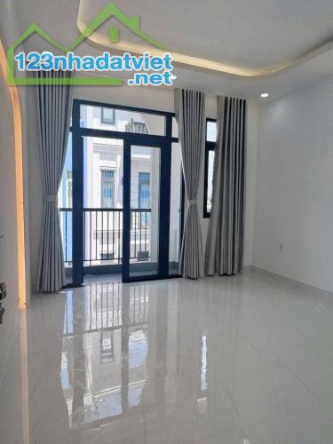 Siêu phẩm 5 tầng Mới đẹp ngay Tạ Quang Bửu ngang 4m chỉ 9 tỷ 2 - 3