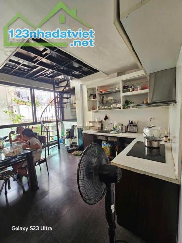 PHÂN LÔ NGUYỄN CHÍ THANH💥DT 45M2 x 6T💥MT 4.1M💥Ô TÔ TRÁNH💥GẦN PHỐ💥KINH DOANH TẠI NHÀ - 4