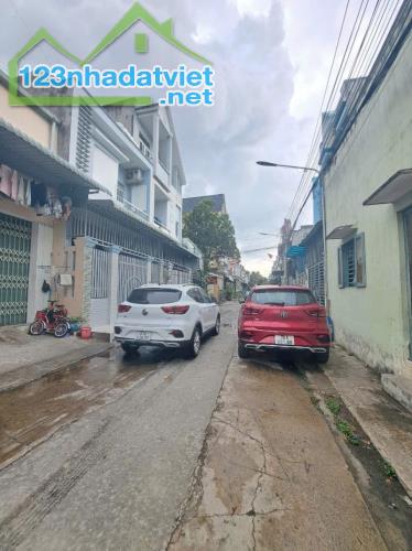 Bán nhà Trệt Lầu Dĩ An,đường 2 xe hơi,gần SVĐ Dĩ An,giá đầu tư - 2