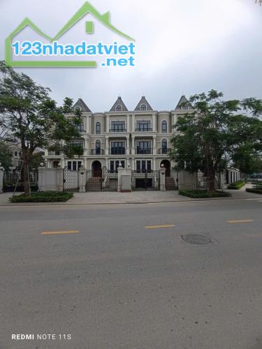 🌺🌺🌺🌺BIỆT THỰ ĐẲNG CẤP TẠI CIPUTRA - TÂY HỒ - KHÔNG GIAN SỐNG XANH - ĐẲNG CẤP  - THIẾT - 4