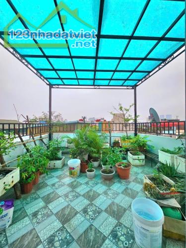 Bán nhà phân lô Đầm Trấu, Hai Bà Trưng 56m, 5T, MT 4.1m, vỉa hè, ô tô, KD, giá 24 tỷ. LH: - 4