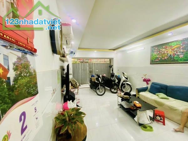 GIÁP AEON TÂN PHÚ - HXH TRÁNH - SÁT MẶT TIỀN - 48M - 4 TẦNG - 5PN GIÁ MỀM 5.X TỶ