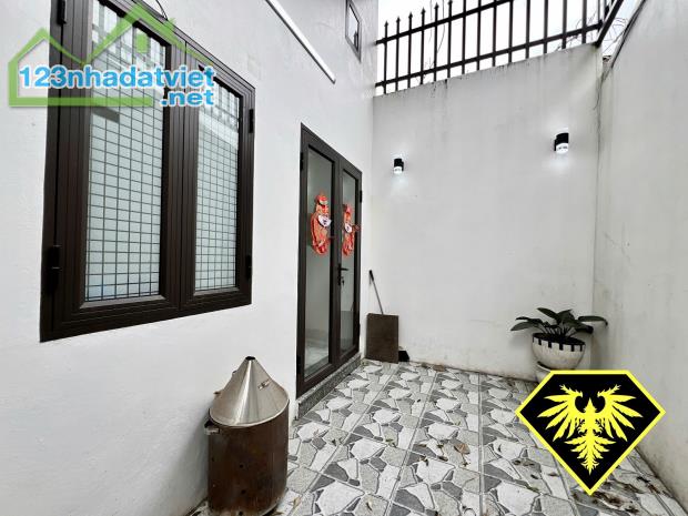 ◄ ★ ► BÁN NHÀ 2 TẦNG SẠCH SẼ SÂN CỔNG RIÊNG NGÕ RỘNG ► TÔN ĐỨC THẮNG - AN DƯƠNG - LÊ CHÂN - 5
