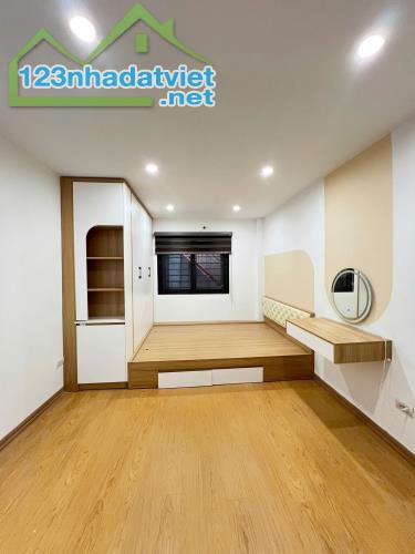 Giảm thêm 300 triệu-giá mới 5.8 tỷ-nhà mới 5 tầng 3 ngủ-Văn Miếu, Đống Đa - 3