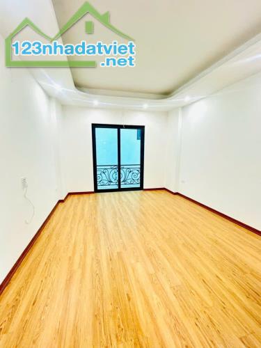 BÁN NHÀ TRẦN KHÁT CHÂN GẦN Ô TÔ 38M X 5T, NHỈNH 5.8 TỶ , Ở NGAY.