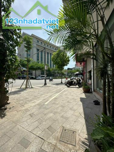 NHÀ ĐẸP MẶT PHỐ XÃ ĐÀN, TT ĐỐNG ĐA, VỈA HÈ RỘNG, KINH DOANH ĐỈNH, Ô CHỜ THANG MÁY, NỞ HẬU.