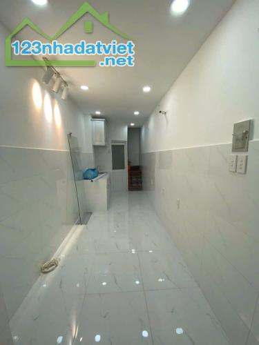 Bán nhà mặt hẻm CHỢ TRẦN XUÂN SOẠN P.Tân Hưng Q7. - 1