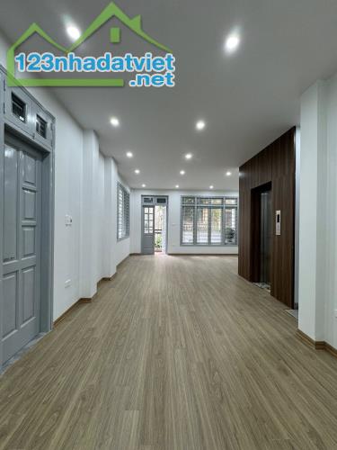 BÁN NHÀ KIM GIANG - LÔ GÓC - 7 TẦNG THANG MÁY- Ô TÔ TRÁNH- 55m² x 7 T - 3