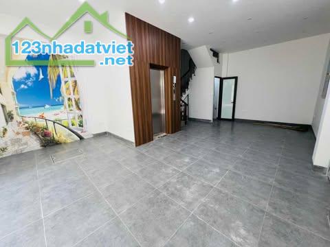 CHỈ VÀI BƯỚC RA PHỐ – NHÀ 7 TẦNG MẶT TIỀN KHỦNG – GIÁ LOANH QUANH 20 TỶ - 1
