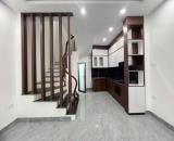Bán Gấp Nhà Gia Quất , Long Biên 32m2, 5tầng , nhà mới , full nội thất - giá nhỉnh 4 tỷ