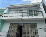 Nhà hai mặt tiền. Cực thoáng mát. Nhà hai tầng đúc kiên cố