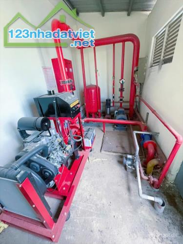 Cho thuê nhà xưởng khuôn viên riêng biệt hơn 1ha, KCN Nhơn Trạch, giá 920tr/tháng. - 2