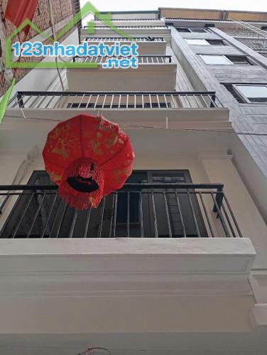 NHÀ MỚI Ở LUÔN - NGÕ NÔNG GẦN PHỐ, 33M - 7 TẦNG-  THANG MÁY NHẬP KHẨU - PHỐ LẠC LONG QUÂN- - 1