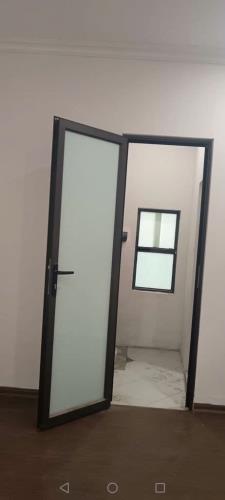 Cho thuê nhà ngõ 124 Vĩnh Hưng, 5 tầng x 20m2, 3 ngủ, 10.5tr - 1
