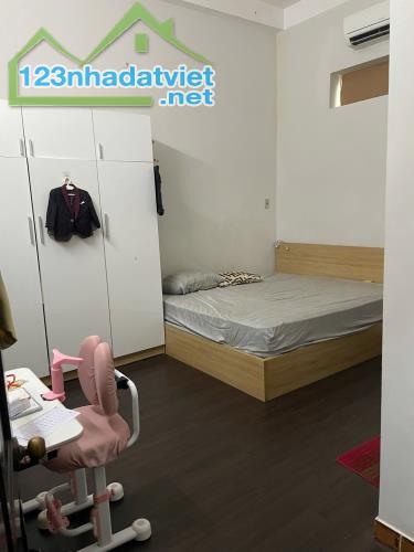 Cc bán nhà 2 tầng MT KD VIP đường Võ Như Hưng, giá sập hầm chỉ hơn 6 tỷ.