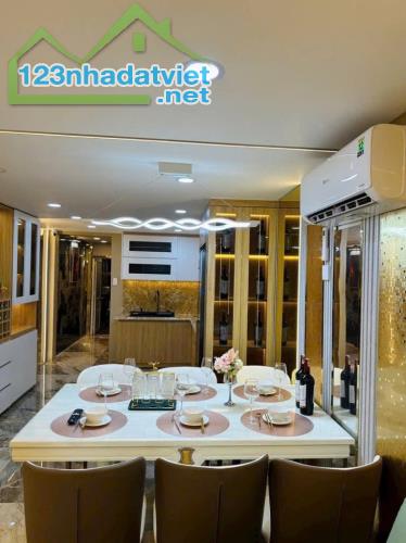 HOT! Nhà Khu Bàu Cát - Tân Bình, 4PN Full Nội Thất Hẻm 3M,  Giá chỉ hơn 5 tỷ Thu Nhập 17 - 5