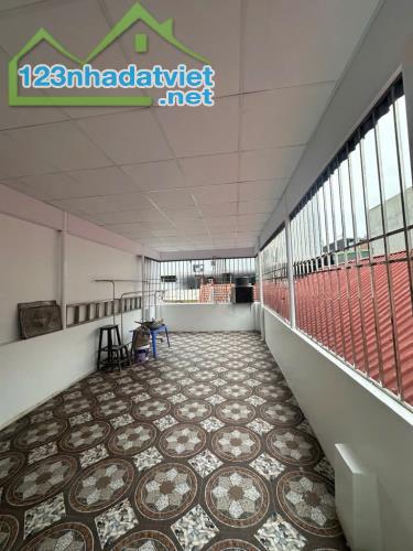 XUÂN ĐỈNH- SIÊU PHẨM Ô TÔ VÀO NHÀ 45M NHÀ ĐẸP- FULL NỘI THẤT- GIÁ 11.5 CTL VỊ TRÍ SIÊU ĐẸP - 3