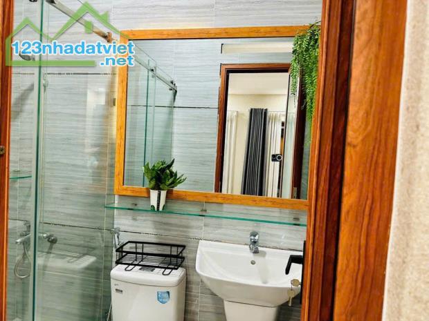 🌈Nhà Khu Nam Long Giáp Gò Vấp- 5 tầng giá chỉ 5tỷ390 còn bớt💵🏡
✅Dt 4x13.5 1 trệt 1 - 3