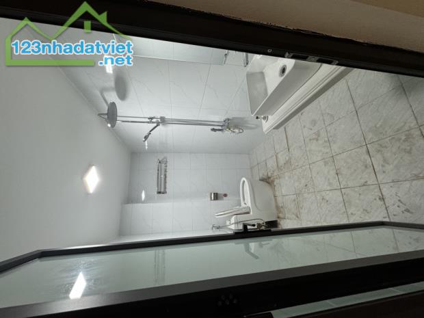 NHÀ ĐẸP 50M2 DÂN XÂY LÔ GÓC 3 MẶT THOÁNG- RẺ QUÁ, VẠN PHÚC 7.95tỷ. - 2