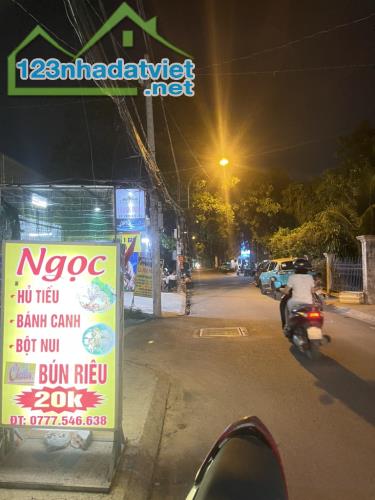 🌺 Nhà 5Tầng mặt tiền kinh doanh ,xe hơi ngủ trong nhà, Tặng full nội thất đường THẠNH LỘC