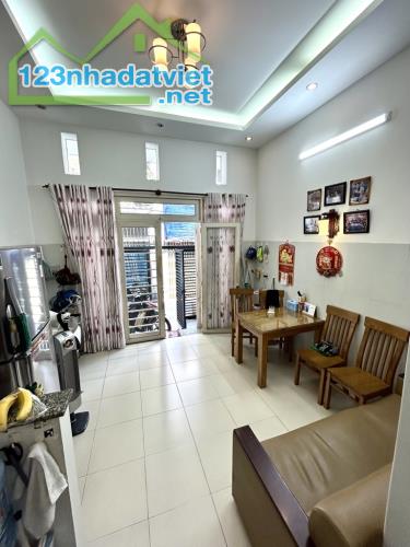 BÁN NHÀ NGANG RỘNG 5.2M x 11M x 4 LẦU ,Đ.HUỲNH TẤN PHÁT ,QUẬN 7 - 3