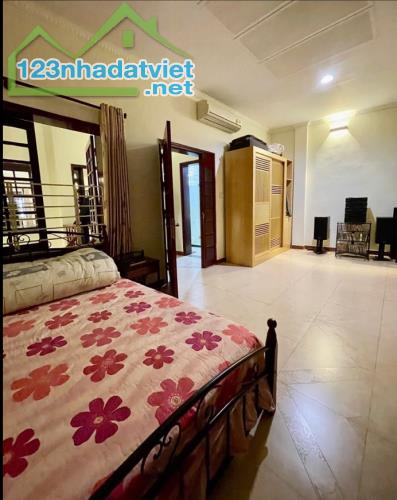 Bán đất tặng nhà 2 tầng Phương Liệt-Thanh Xuân. Giá tốt