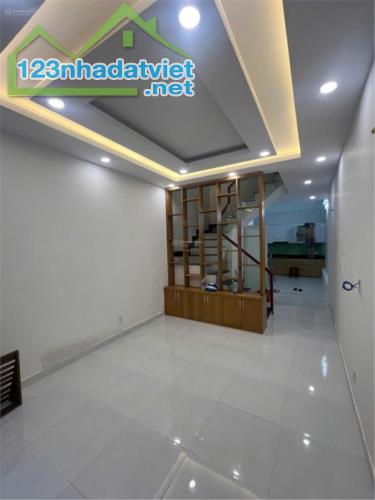 Bán nhà Lê Hồng Phong, Q.10, 50m², nở hậu, 8,x tỷ - 2