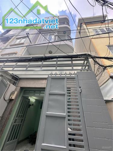 Bán nhà góc 3 mặt tiền hẻm Hòa Hưng, Q.10, chỉ 7.x tỷ!