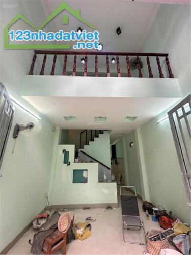 Bán nhà góc 3 mặt tiền hẻm Hòa Hưng, Q.10, chỉ 7.x tỷ! - 1