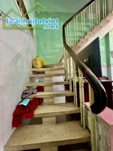 MẶT TIỀN ĐƯỜNG SỐ GIAO KHÁNH HỘI 
1 ĐỜI CHỦ DUY NHẤT 
CÓ 7 TỶ x - 2
