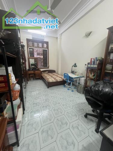 BÁN NHÀ DÂN XÂY PHỐ GIẢNG VÕ, ĐẤT P/L NHÀ 4 TẦNG -53M2, GIÁ CHỈ 13 TỶ 500 TRIỆU
