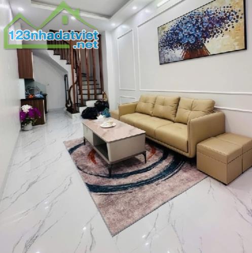 NHÀ ĐẸP PHÂN LÔ Ô TÔ ĐỖ CỦA - HÀNG XÓM THÂN THIỆN - 1