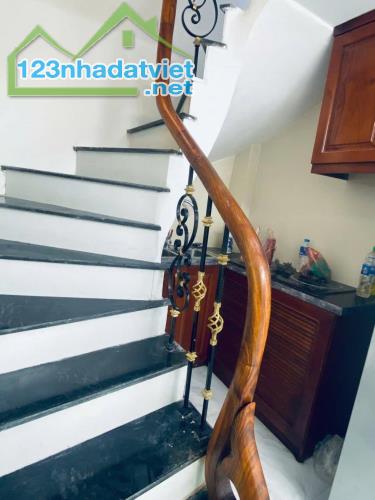 BÁN NHÀ NGÕ PHỐ MINH KHAI - HAI BÀ TRUNG - 2 TỶ HƠN- 20M2 - 3 TẦNG-2 NGỦ