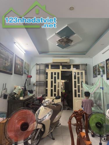 Bán Gấp nhà Đất Mới gần chợ Lê Văn Quới hẻm 5m 52m2,2 Tầng 4 tỷ 1 - 1