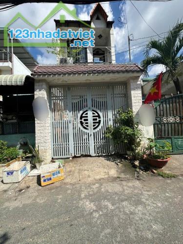 BÁN NHÀ MẶT TIỀN TRUNG MỸ TÂY QUẬN 12, 100m2 - 2 TẦNG - NỞ HẬU TÀI LỘC - GIÁ NHỈNH 5 TỶ - 2