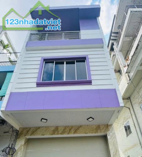 Bán nhà mặt phố Minh Phụng, Q.11, 106m², 14..x tỷ, sổ hồng 
急售：140亿-明凤街106㎡-3层-11区-红本